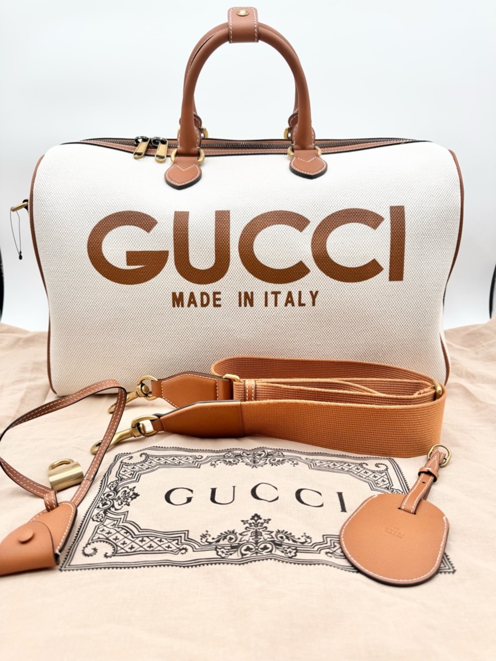 Gucci Large duffle bag with Gucci print